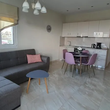 Apartament Ma Maison Rose Kremastí