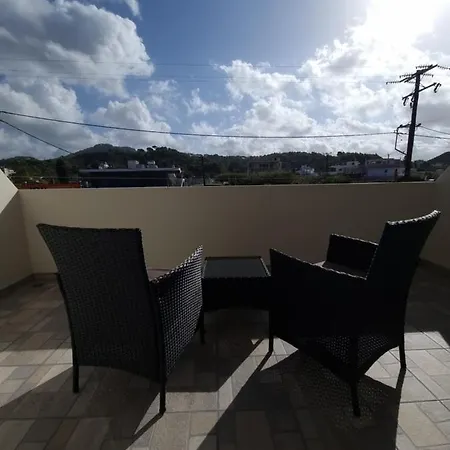 Ma Maison Rose Daire Kremastí