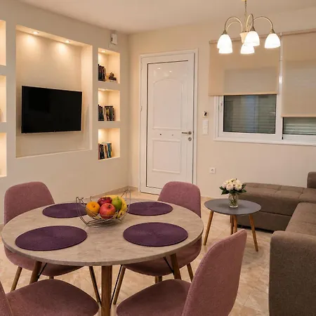 Ma Maison Rose Daire