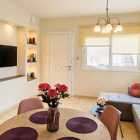 Ma Maison Rose Daire *