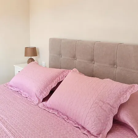 Ma Maison Rose Daire
