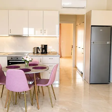 Ma Maison Rose Kremastí