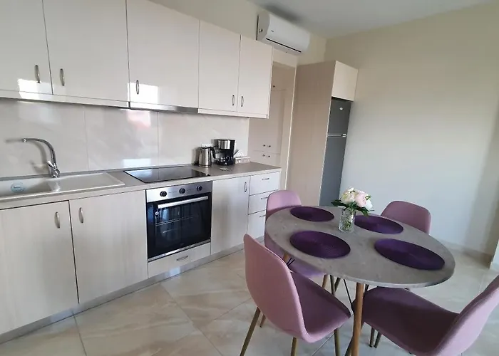 Ma Maison Rose * Kremastí