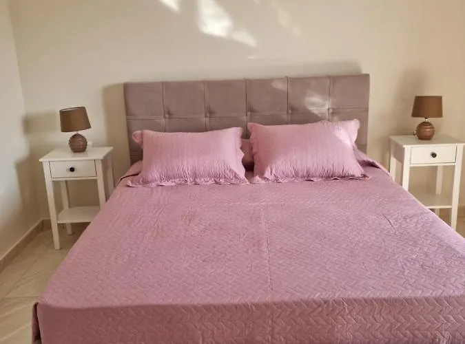 Ma Maison Rose Apartment