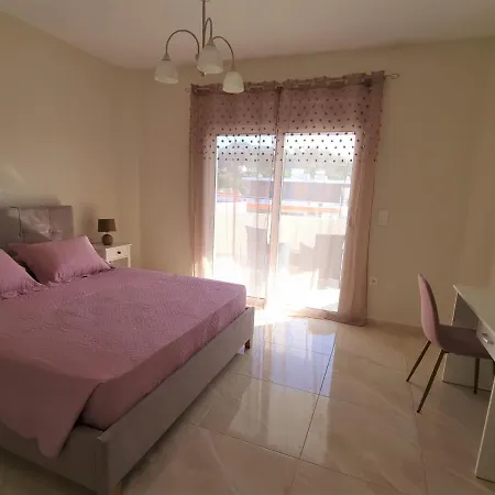 Ma Maison Rose Apartment *